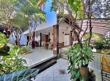 Casa · 4 Quartos · 3 Vagas · Casa a venda na Mata da Praia, 320m², 4 quartos, 2 suítes, 3 vagas de garagem