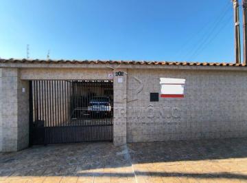 Casa · 199m² · 3 Quartos · Casa 3 Dormitórios, sendo 1 suíte - Central Parque
