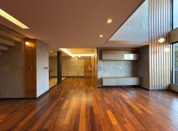 Casa · 495m² · 5 Quartos · 4 Vagas · Casa Duplex para locação com 5 Quartos, Suítes com Closet e Lareira no Condomínio Portal do Aeroport