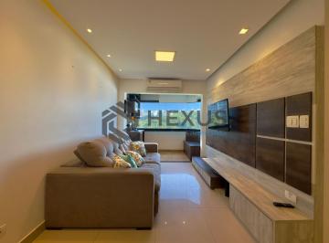 Foto · Apartamento reformado com varanda vista mar e lazer na beira mar da praia no Tom