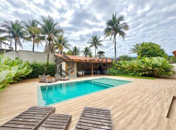 Foto · Casa reformada com piscina e área gourmet no Jardim Acapulco, Guarujá