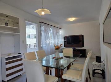 Apartamento · 75m² · 3 Quartos · 1 Vaga · Apartamento com três quartos, duas sacadas no bairro Itacorubi