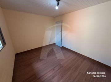 Casa · 70m² · 2 Quartos · 1 Vaga · Casa com 2 quartos, sala, cozinha, banheiro, área de serviço, quintal, 1 vaga de garagem.