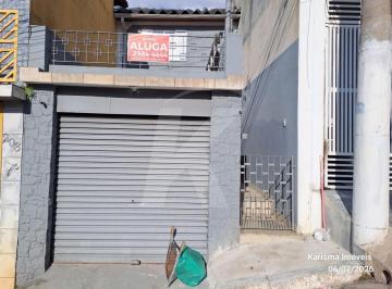 Casa · 70m² · 2 Quartos · 1 Vaga · Casa com 2 quartos, sala, cozinha, banheiro, área de serviço, quintal, 1 vaga de garagem.