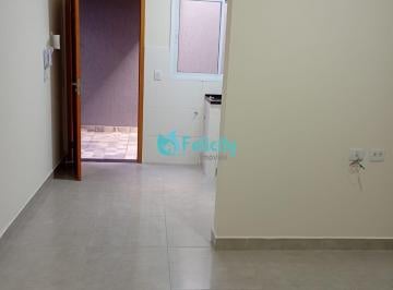 Casa · 50m² · 1 Quarto · Apartamento com 50 m², 1 Suíte e Quintal em Excelente Localização