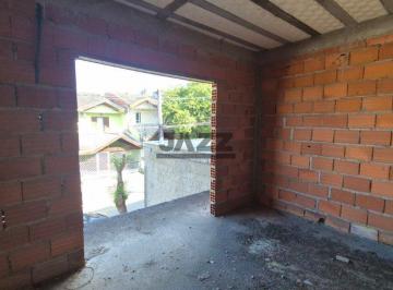Casa · 126m² · 4 Quartos · 2 Vagas · Sobrado Espaçoso com 4 Quartos à Venda em Excelente Localização