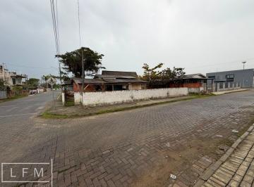 Terreno · 301m² · TERRENO DE ESQUINA EM BALNEARIO PICARRAS SC