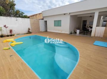 Casa · 300m² · 3 Quartos · 3 Vagas · Casa com 3 quartos disponível para venda no bairro Minas Gerais em Uberlândia MG