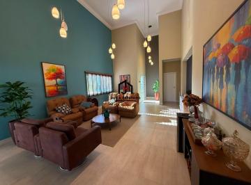 Casa · 780m² · 4 Quartos · Casa à venda - em Pindamonhangaba