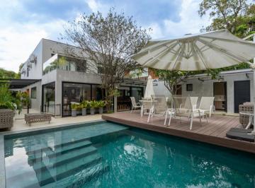 1b61b008-53f5-4da1-aefd-1301c1cc6636 · Imperdível casa para venda em Alto de Pinheiros com 4 quartos, sendo 4 suítes, 344m²