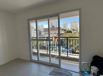 debfc6ba90d055b433eabe7b8f5b238015e9523b · Studio para locação no Bosque da Saúde com 24 m² e varanda. Condomínio com piscina, academia e espaç