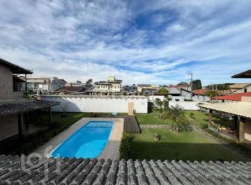 50c0c50e · Casa, 10 dormitórios, 196 m², em Campeche