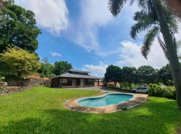 Rural · 45000m² · 4 Vagas · 
                                Chácara linda com 3 açudes e casa com quiosque pertinho do centro d