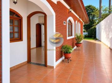Casa · 300m² · 3 Quartos · 12 Vagas · Casa Térrea, 03 dorm., 01 Suite, quintal, jardim, espaçosa, confortável