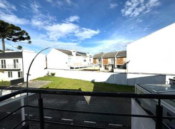 Casa · 73m² · 3 Quartos · 1 Vaga · Sobrado 3 quartos 1 suíte com churrasqueira e quintal
