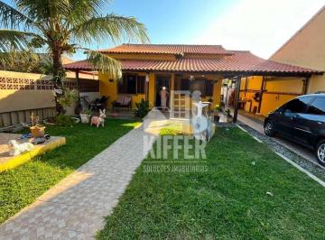 Casa Beira Mar para alugar, 3 quartos | Suíte | Piscina em Ponta Negra · Casa Beira Mar com 3 quartos | Suíte  | Piscina | 50m do mar para alugar, por R$ 3.677/mês - Ponta N