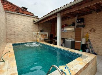 Casa de 3 quartos, Itanhaém · CASA COM PISCINA A VENDA NA PRAIA EM MONGAGUÁ/SP
