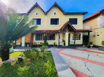 321c2816-d239-484c-a70e-92cba11d6094 · Casa no condomínio Villagio Verde II para venda com 2 quartos, sendo 1 suíte, 93m²