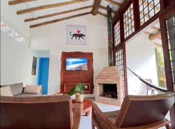 Casa de 3 quartos, São Sebastião · Locação Anual | CAMBURI | 3 suítes