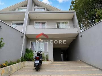 Casa · 160m² · 3 Quartos · 3 Vagas · Sobrado em Rua Irineu Araújo - Santa Cândida - Curitiba/PR