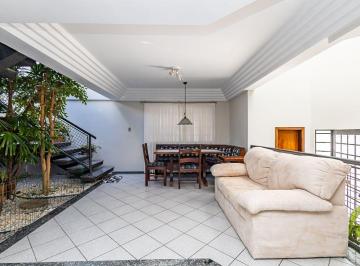 Casa de 4 quartos, Curitiba · Casa com 4 quartos (suítes), 6 vagas, amplo terreno - Portão - 2.000.000,00