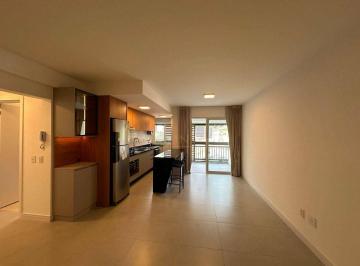 fdabeebe6cefaca18055e77b5c968edf8016eb89 · Apartamento novo e mobiliado com 2 quartos e 2 vagas no João Paulo em Florianópolis.