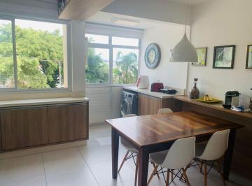 0a5d094b9e84bcc819a95983f8c53f96956e22ce · Apartamento com 3 quartos, 1 vaga e infraestrutura de lazer completa no Centro de Florianópolis.