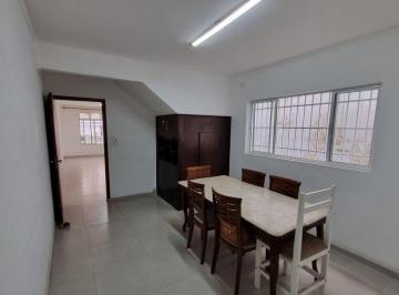 Casa de 4 quartos, São Paulo · Sobrado próximo ao metrô Vila Sônia com 260 m² de área construída