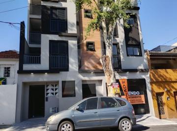 Casa · 44m² · 2 Quartos · 1 Vaga · Casa com 2 quartos, sala, cozinha, banheiro, área de serviço, quintal e 1 vaga de garagem
