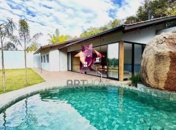 Casa · 195m² · 3 Quartos · 10 Vagas · Casa de Campo de Alto Padrão em Bragança Paulista – Um Verdadeiro Refúgio com Potencial de Renda