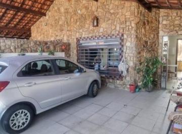 Casa · 140m² · 3 Quartos · 2 Vagas · Casa à venda - na Vila Caiçara