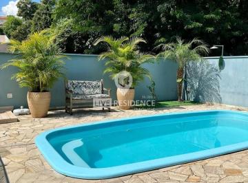 Casa de 3 quartos, Itatiba · Casa para venda em Giardino D' Itália de 275.00m² com 3 Quartos, 1 Suite e 5 Garagens