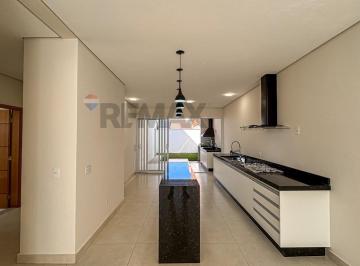 Casa · 166m² · 3 Quartos · 4 Vagas · Casa de Condomínio para venda em Centro de 166.41m² com 3 Quartos, 2 Suites e 4 Garagens