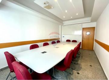 Comercial · 400m² · 2 Vagas · Sala Comercial para venda em Centro de 400.00m² com 2 Garagens