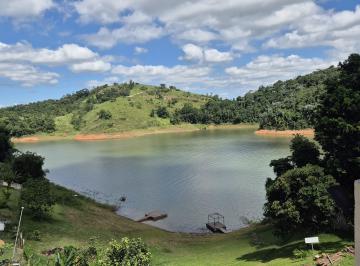 Casa de 5 quartos, Igaratá · Chácara Igaratá pé na água