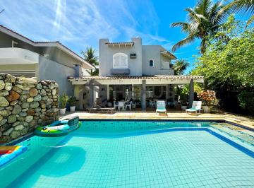 Foto · Casa reformada com piscina e área gourmet no Jardim Acapulco, Guarujá