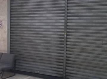 Comercial · 340m² · Loja em galeria na Avenida São Luís, 187 - Loja 61 • 340 m²