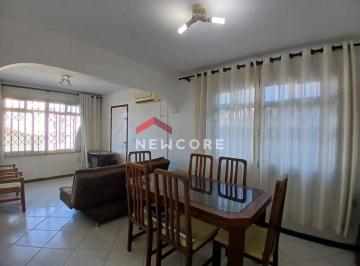Casa · 144m² · 4 Quartos · 2 Vagas · Casa em Rua José Ventura - Trindade - Florianópolis/SC
