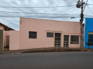 Comercial de 11 quartos, Frutal · Imóvel Comercial - Centro de Frutal - Frente às Lojas Cem
