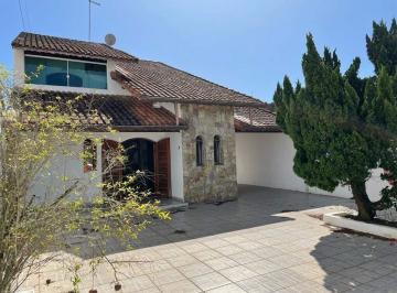 Casa · 256m² · 3 Quartos · 3 Vagas · Casa à venda, 256 m² por R$ 640.000,00 - Centro - Peruíbe/SP