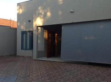 Casa de 2 quartos, Campo Grande · Casa térrea espaçosa bairro Universitário