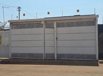 Casa de 3 quartos, Samambaia · CASA TÉRREA A VENDA EM SAMAMBAIA NORTE, 3 QUARTOS, REFORMADA, SEGURA, AQUECIMENTO SOLAR, AC. FINANC