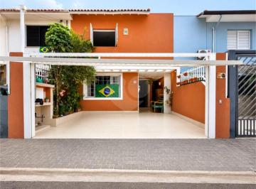 Casa de 3 quartos, São Paulo · Casa de 184 m² com 3 quartos à venda na Barra Funda