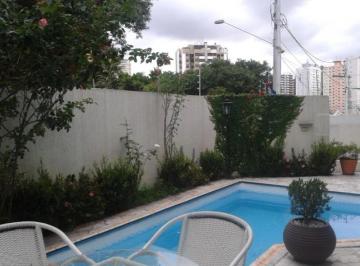 Casa de 3 quartos, São Paulo · Sobrado na Água Fria com piscina, 3 dormitórios, 3 suítes, 5 banheiros e 3 vagas.