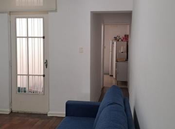 Casa de 3 quartos, São Paulo · Sobrado Completo: Espaço e Versatilidade