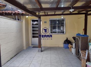 Casa · 105m² · 2 Quartos · 1 Vaga · Excelente casa de 2 quartos em condomínio no Galo Branco!