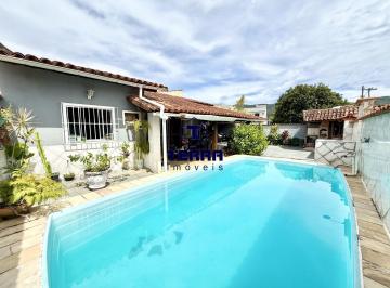 Casa · 131m² · 3 Quartos · 3 Vagas · Ótima casa em Itaipu com 3 quartos uma suíte, espaço gourmet e piscina.