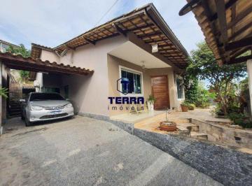 Casa · 110m² · 3 Quartos · 2 Vagas · Casa linear, com 3 quartos, sendo uma suíte na Estância de Pendotiba