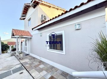 Casa · 85m² · 2 Quartos · 1 Vaga · Casa duplex com 2 suítes, em Pendotiba. Localização privilegiada!!!