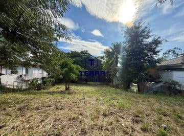 Terreno · 800m² · Excelente terreno com 800 m² dentro de condomínio em Maria Paula!